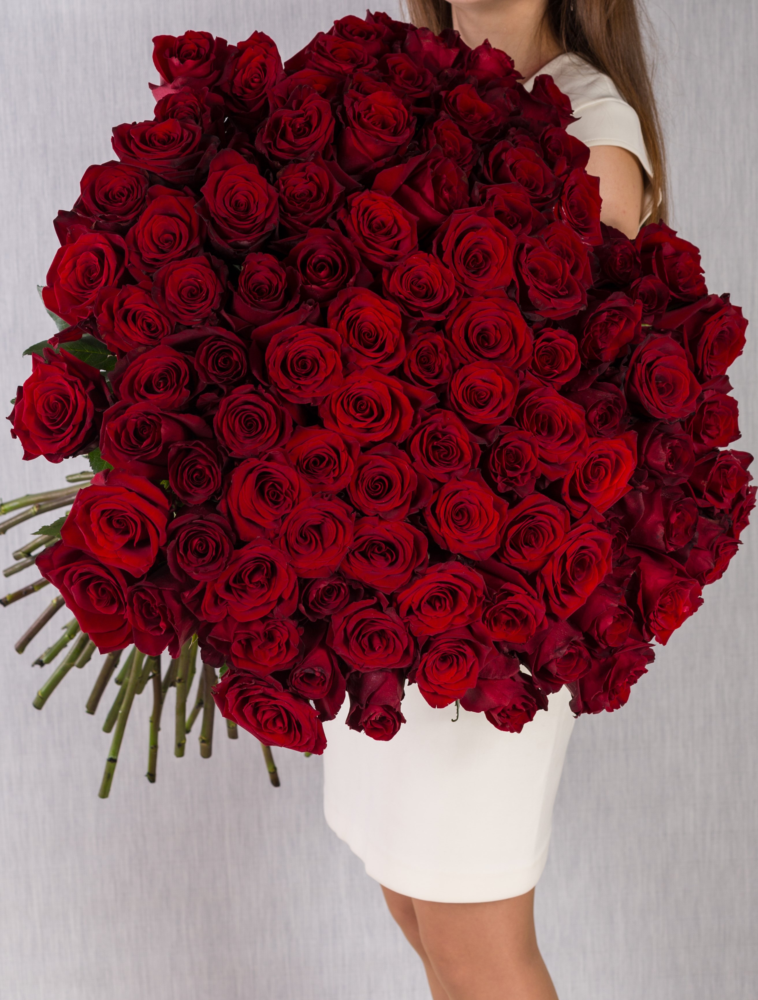 Букет из 101 Красной розы с крупным бутоном №6956
