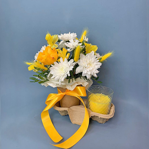 Сет "Солнечный". Набор стаканчики с цветами и аромасвечой N 70337