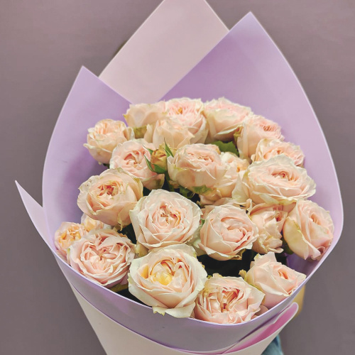 Букет из кустовых пионовидных роз персикого цвета N 45353