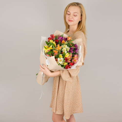 Букет из цветных альстромерий N 50406