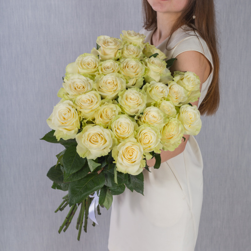 Букет от класса Роза белая с крупным бутоном Эквадор 60 см N 13