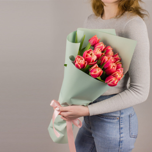 Букет из 15 пионовидных тюльпанов Колумбус 46326