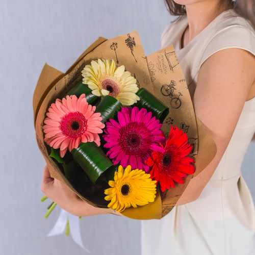 Букет из Гербер микс N 35811