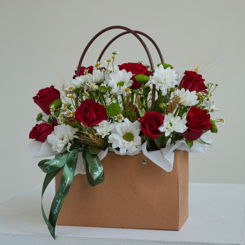 Сумка с хризантемой и розами Кения N 84590