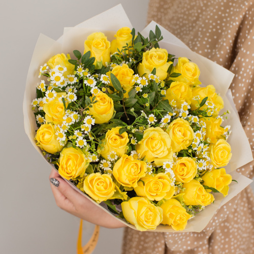 Букет из желтых роз Кения с ромашками (танацетум) N 50541-Ж