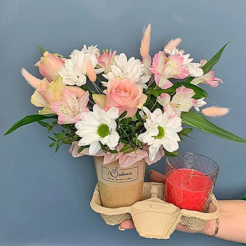 Сет "Ароматный". Набор стаканчики с цветами и аромасвечой N 70341