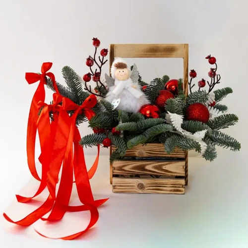 Композиция в ящике из нобилиса с фигуркой ангелом "Сундучок со сказками" N 90867