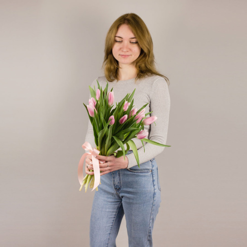 Тюльпаны розовые 15 шт. (без упаковки) 28774