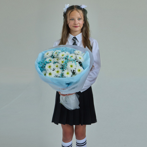 Букет с хризантемой и гипсофилой ГОЛУБОЙ N 84572-Г