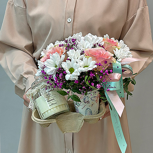 Сет "Ягодный раф" с цветочным стаканчиком и аромасвечой в банке 70399