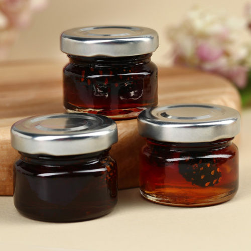 Подарочный набор "Любимой маме" чай, чашка, варенье, прихватка, полотенце N 67451