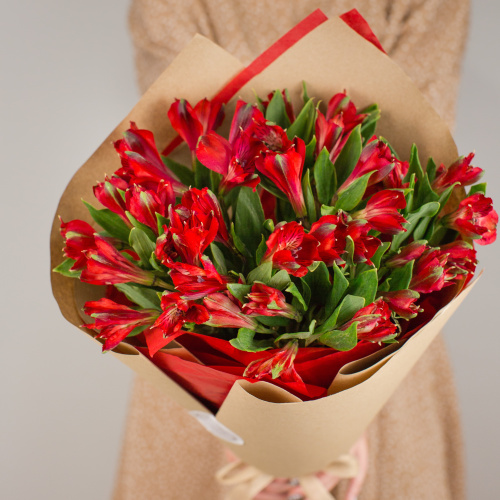 Букет из красных альстромерий N 50398-К