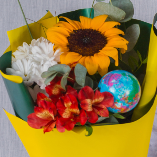 Школьный букет с подсолнухом и глобусом "Встреча" N 37966
