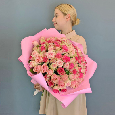 Букет 101 розовая роза Кения в упаковке N 29178 Букет 101 розовая роза Кения в упаковке N 29178