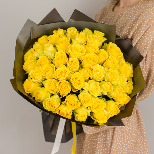 Букет из 51 желтой розы Кения в упаковке N 28448-Ж
