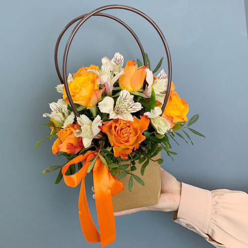 Сумочка с розовыми розами Кения и альстромерией N 66996-Оранж