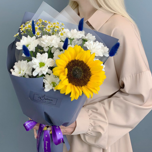 Букет с подсолнухом N 84694