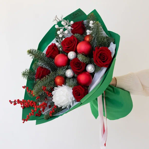 Букет из красных роз и нобилиса "Розы на морозе" N 91152